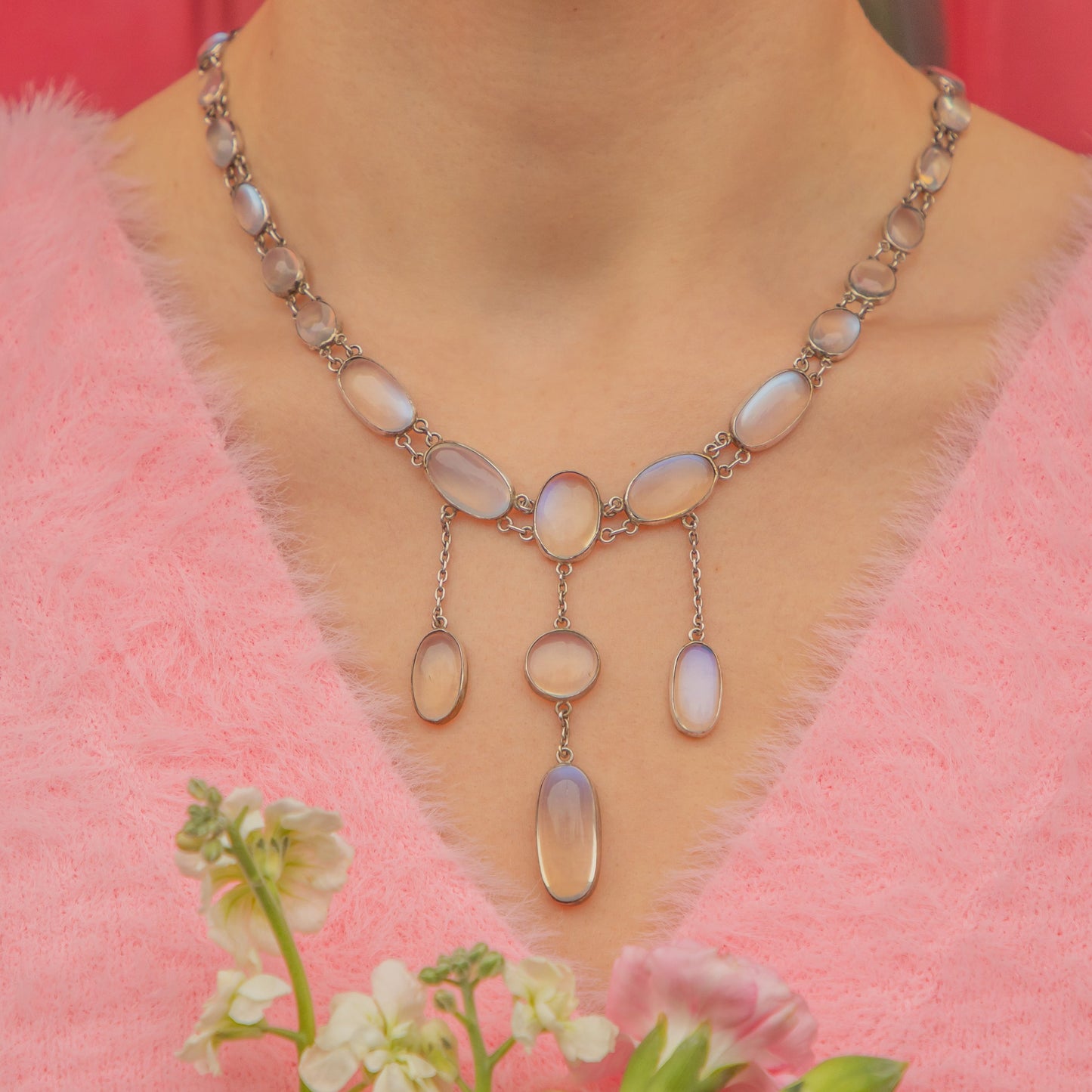 18 British Arts & Crafts Silver Moonstone Necklace, 71.70ct