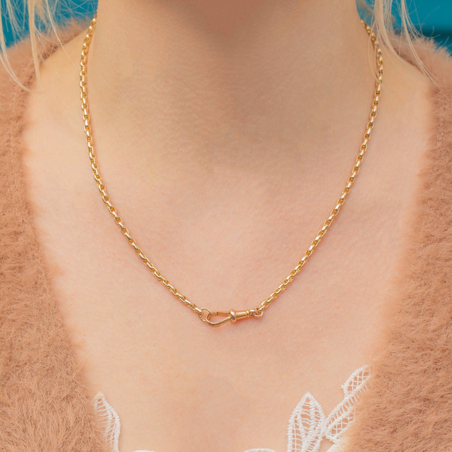 18 9ct Gold Belcher Chain with Antique Dog-Clip