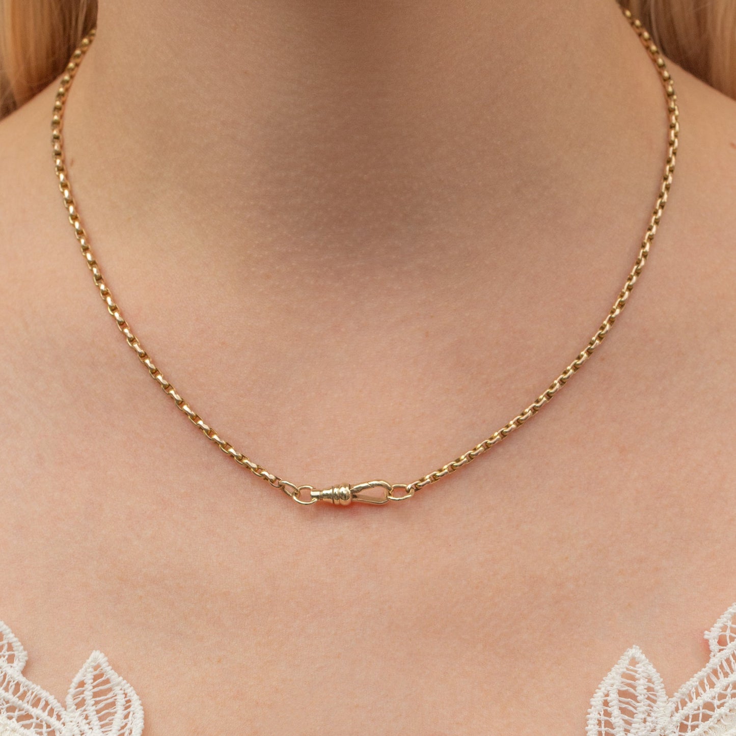 17 Antique 9ct Gold Belcher Chain, with Dog-Clip (7.5g)