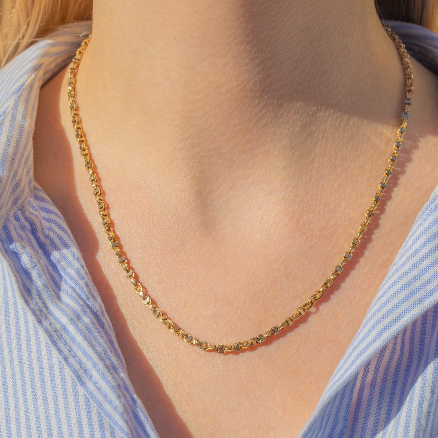 18 Antique 9ct Gold Fancy Belcher Link Chain with Dog-Clip