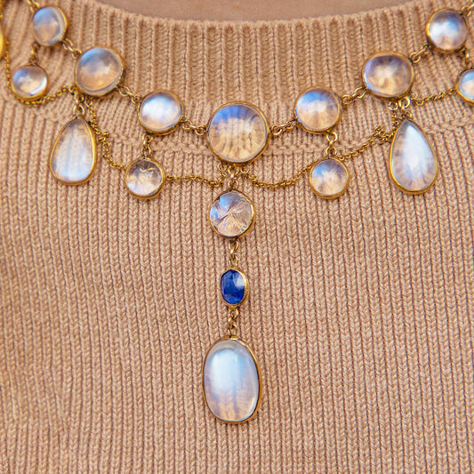13.5 Victorian 18ct Gold Carved Ceylon Moonstone & Natural Sapphire Fringe Necklace