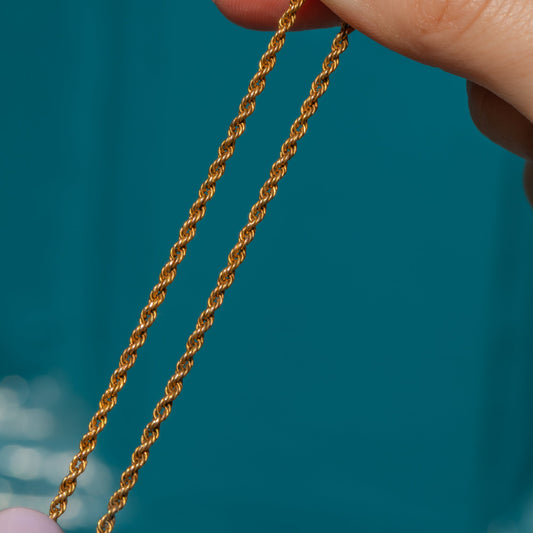 18 Antique 9ct Gold Twisted Rope Chain