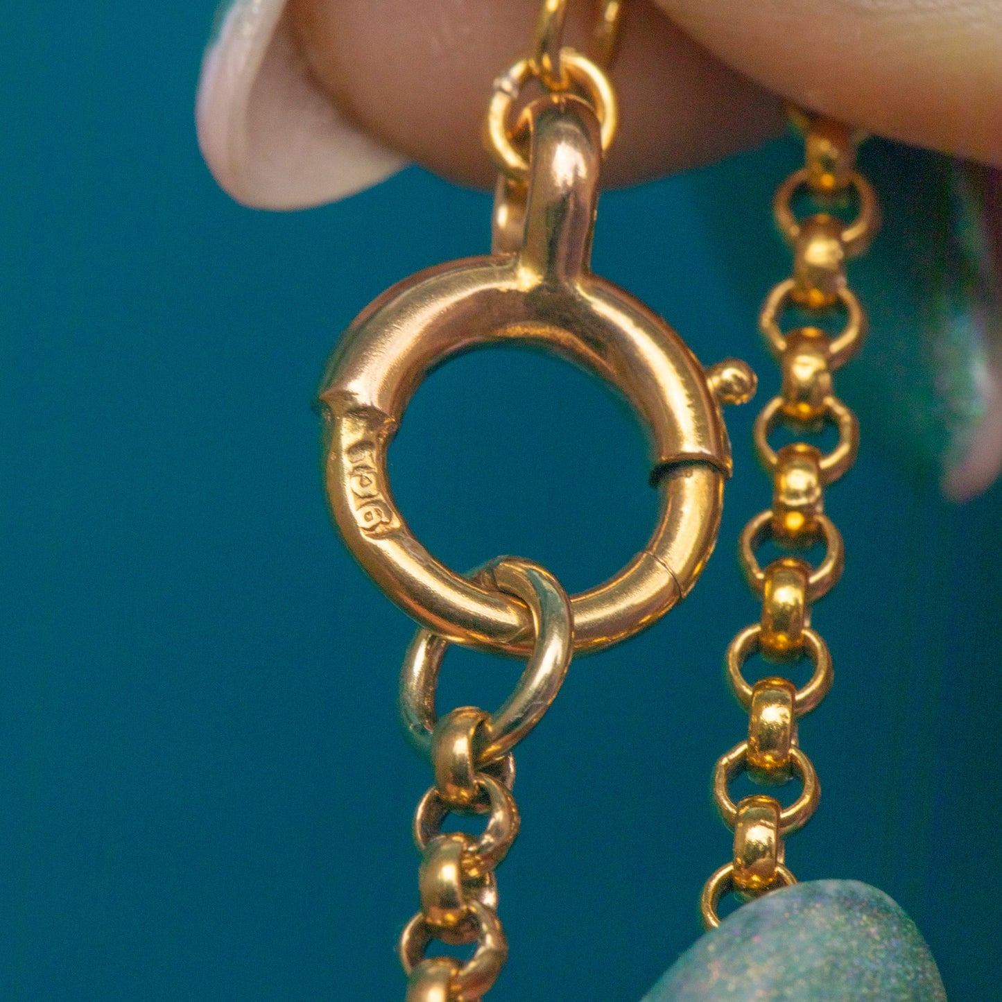 18 Antique 9ct Gold Belcher Chain, with Original Bolt-Ring (7.9g)