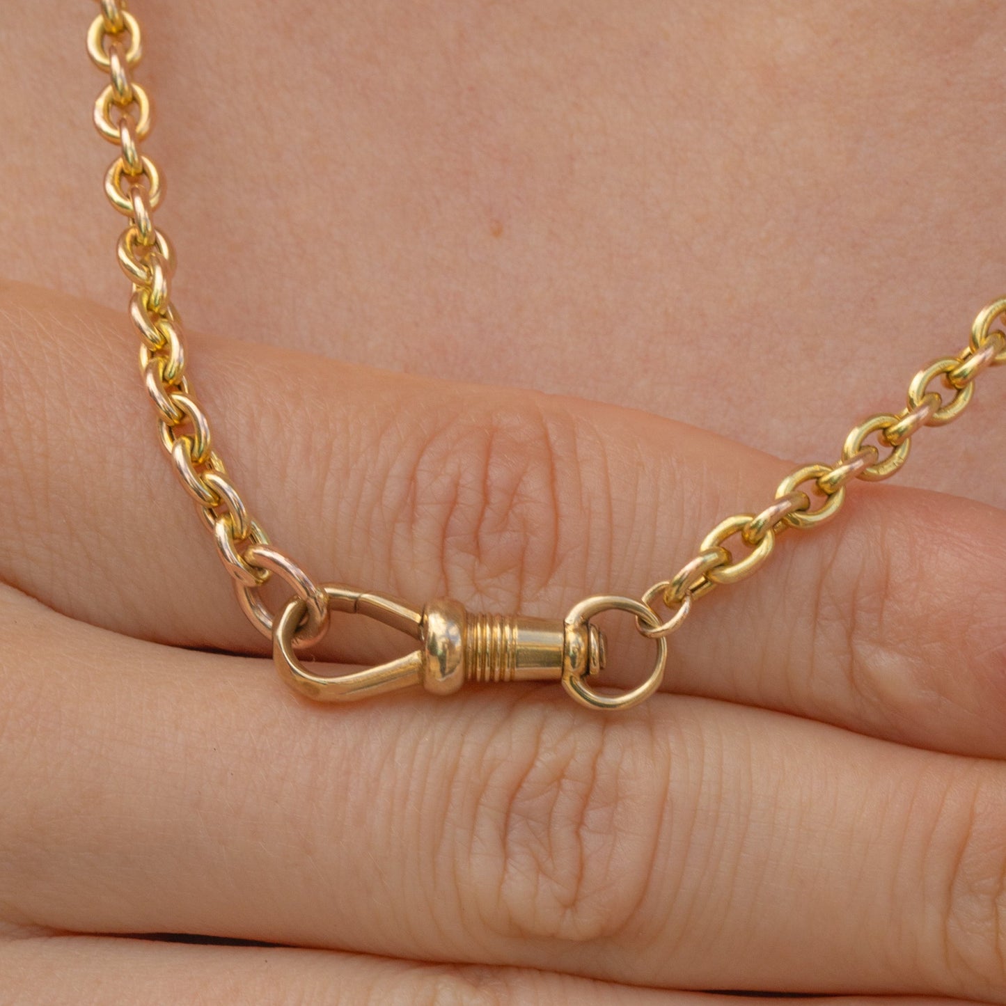 18 Antique 9ct Gold Chunky Belcher Chain, with Faceted Dog-Clip (10.5g)