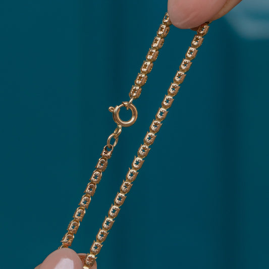 17 Antique 9ct Gold Pierced Star Chain