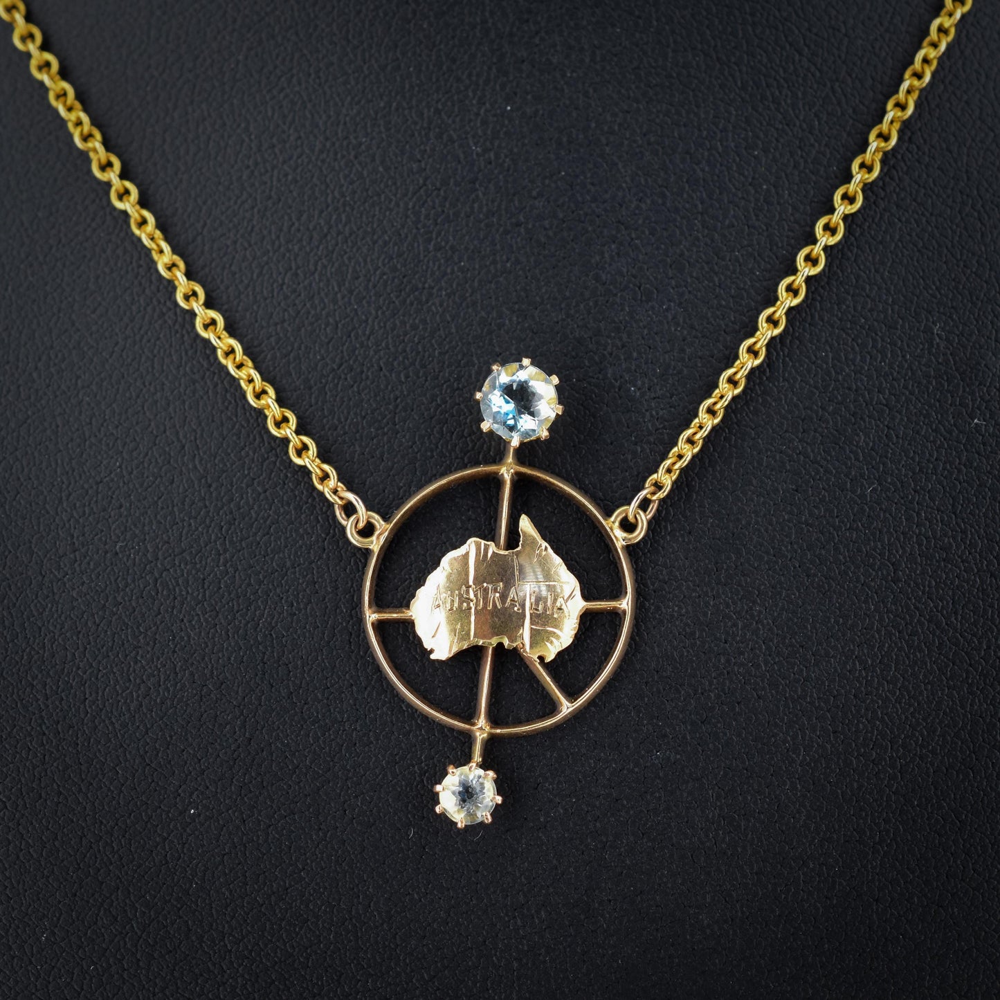 Antique Paste 'Australia' 15ct Gold Drop Pendant Necklace | 16.5
